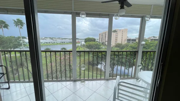 Property Slideshow image 3 of 41 | 6936 huntington ln 405, Delray Beach, FL, 33446