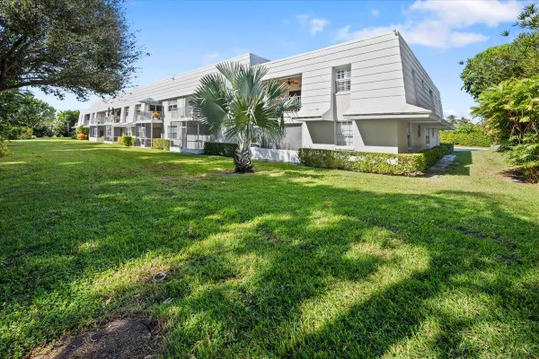 Property Slideshow image 3 of 40 | 1252 sugar sands blvd apt 132, Riviera Beach, FL, 33404