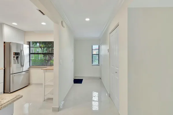 Property Slideshow image 3 of 37 | 7898 eastlake dr apt 7g, Boca Raton, FL, 33433