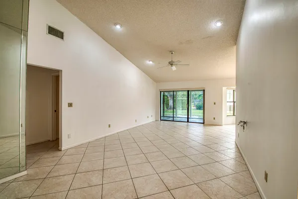 Property Slideshow image 3 of 19 | 4684 daylily ct, Boynton Beach, FL, 33436