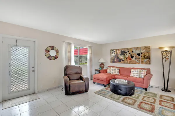 Property Slideshow image 3 of 45 | 78 seville f f, Delray Beach, FL, 33446