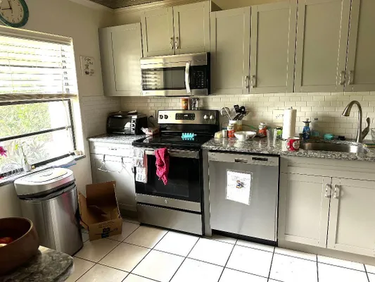 Property Slideshow image 2 of 10 | 21848 arriba real a, Boca Raton, FL, 33433