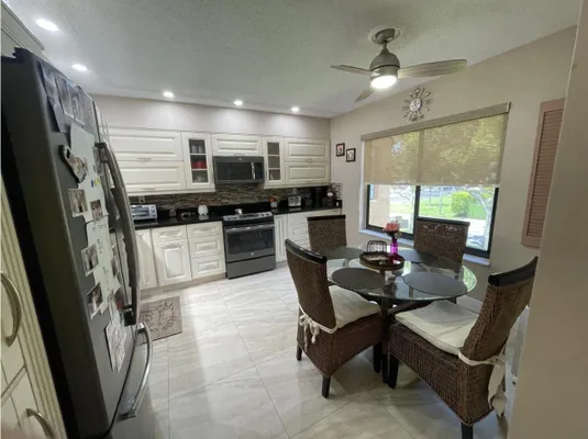 Property Slideshow image 3 of 35 | 11282 green lake dr apt 202, Boynton Beach, FL, 33437