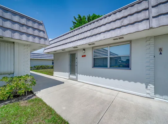 Property Slideshow image 2 of 35 | 8 valencia a, Delray Beach, FL, 33446