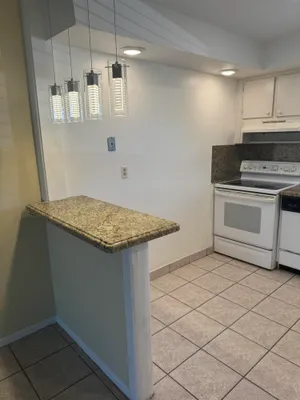 Property Slideshow image 3 of 32 | 2804 crosley dr e apt e apt e, West Palm Beach, FL, 33415