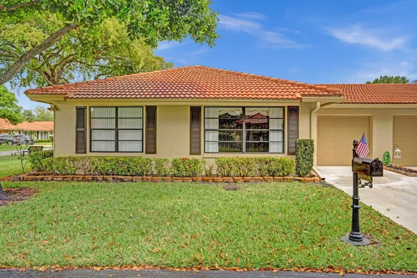 Property Slideshow image 2 of 24 | 4655 mahoe tree pl a, Boynton Beach, FL, 33436