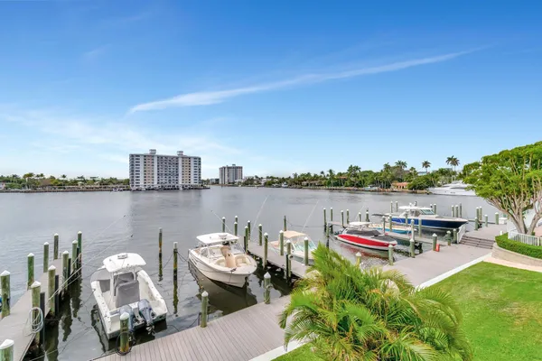 Property Slideshow image 3 of 56 | 220 macfarlane dr s203, Delray Beach, FL, 33483