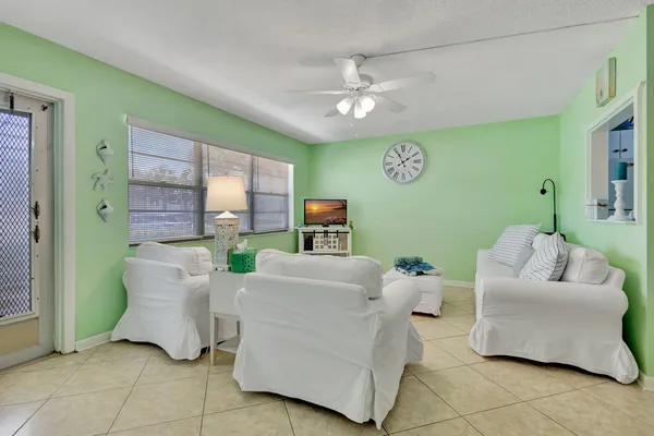 Property Slideshow image 3 of 84 | 107 sheffield e unit e, West Palm Beach, FL, 33417