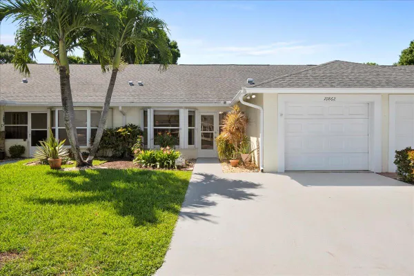 Property Slideshow image 2 of 41 | 10862 se sea pines cir, Hobe Sound, FL, 33455