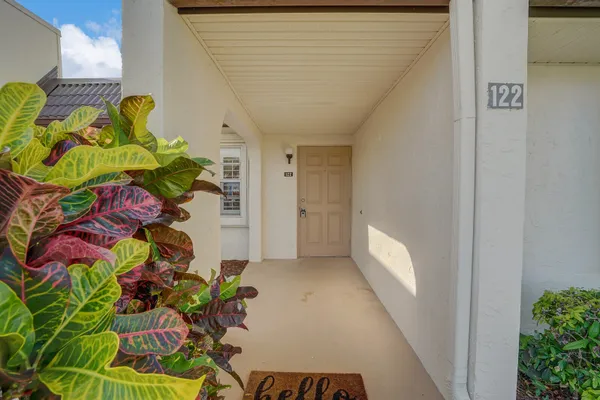 Property Slideshow image 2 of 45 | 122 lake rebecca dr, West Palm Beach, FL, 33411