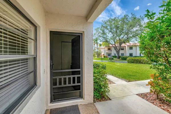 Property Slideshow image 2 of 34 | 7956 eastlake dr unit e 16-e, Boca Raton, FL, 33433