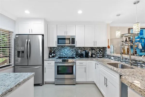 Property Slideshow image 3 of 38 | 21662 arriba real apt 44f, Boca Raton, FL, 33433