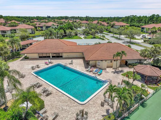 Property Slideshow image 3 of 62 | 361 sw south river dr 103, Stuart, FL, 34997