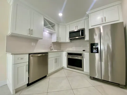 Property Slideshow image 2 of 42 | 296 burgundy g, Delray Beach, FL, 33484