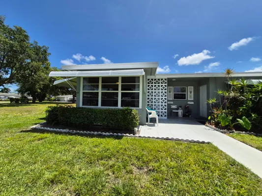Property Slideshow image 2 of 65 | 910 south dr a, Delray Beach, FL, 33445