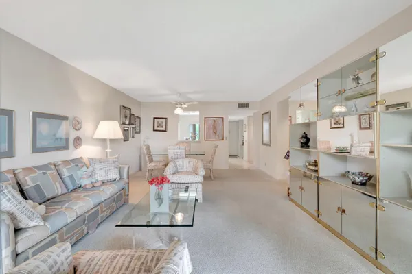 Property Slideshow image 3 of 80 | 6585 kensington ln 307, Delray Beach, FL, 33446