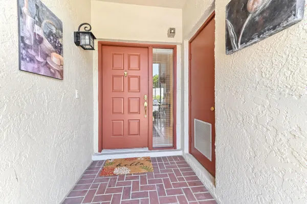 Property Slideshow image 2 of 56 | 8033 aberdeen dr apt 102, Boynton Beach, FL, 33472