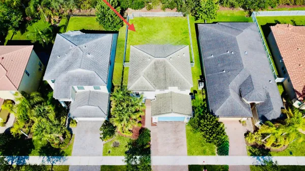 Property Slideshow image 3 of 39 | 11296 sw barton way, Port Saint Lucie, FL, 34987