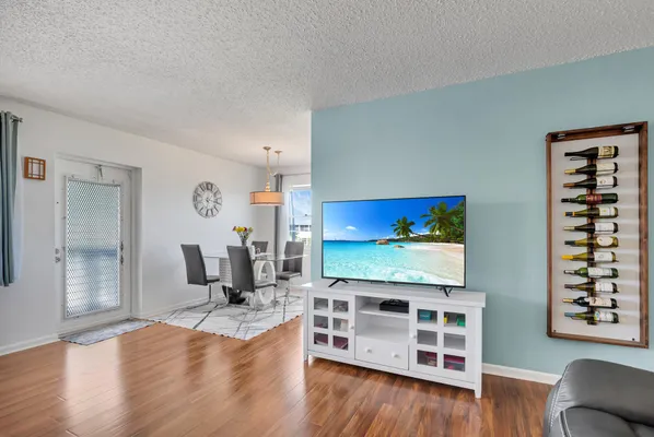 Property Slideshow image 3 of 84 | 376 markham q, Deerfield Beach, FL, 33442
