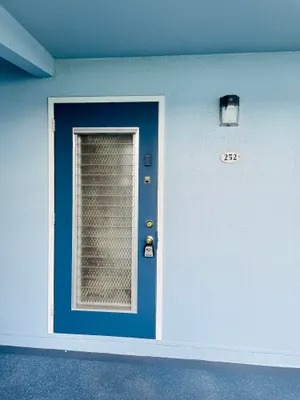 Property Slideshow image 2 of 21 | 252 brittany f f, Delray Beach, FL, 33446