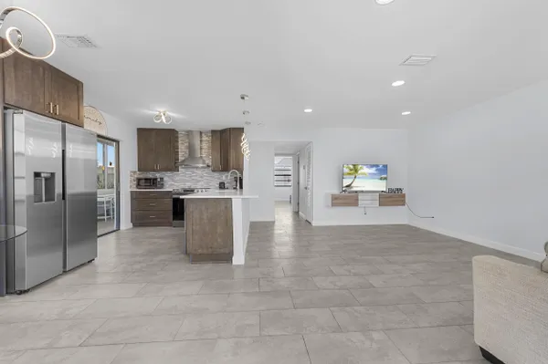 Property Slideshow image 2 of 65 | 234 capri e unit e, Delray Beach, FL, 33484