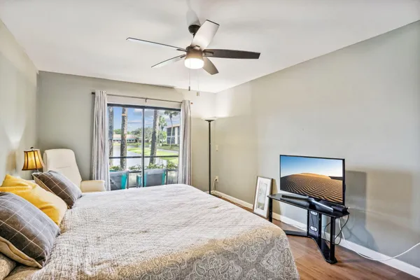Property Slideshow image 3 of 38 | 7892 willow spring dr 1517, Lake Worth, FL, 33467