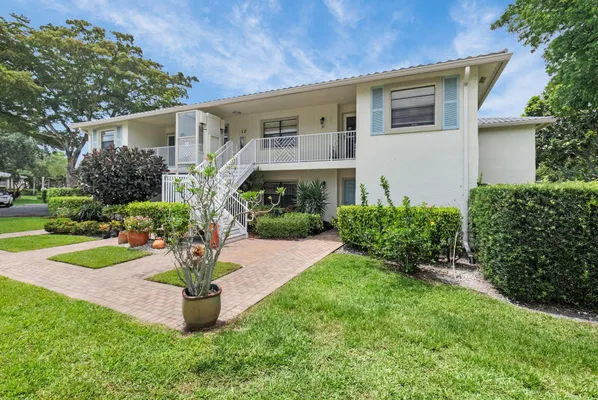 Property Slideshow image 2 of 54 | 12 westgate ln c, Boynton Beach, FL, 33436