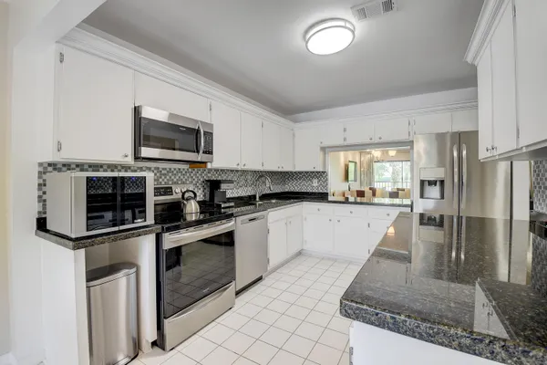 Property Slideshow image 3 of 31 | 18 westgate ln 18f, Boynton Beach, FL, 33436