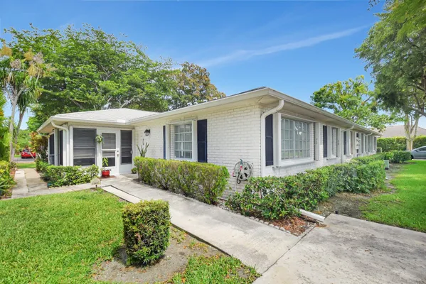 Property Slideshow image 2 of 44 | 10164 40th way s # 256, Boynton Beach, FL, 33436