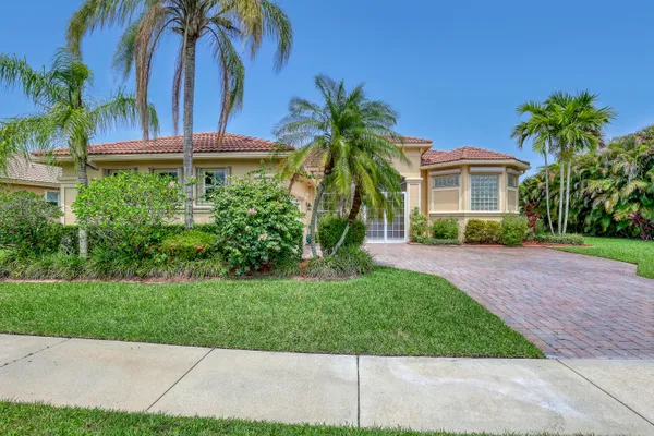 Property Slideshow image 3 of 89 | 9466 lantern bay cir, West Palm Beach, FL, 33411