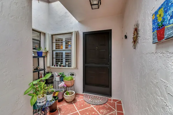 Property Slideshow image 3 of 92 | 6375 kings gate cir, Delray Beach, FL, 33484