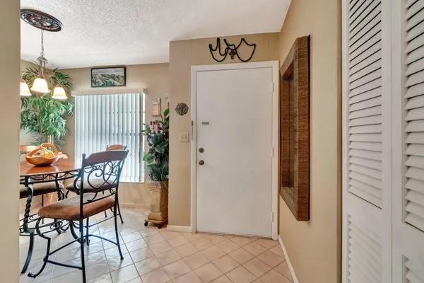 Property Slideshow image 3 of 40 | 13194 lucinda palm ct d, Delray Beach, FL, 33484