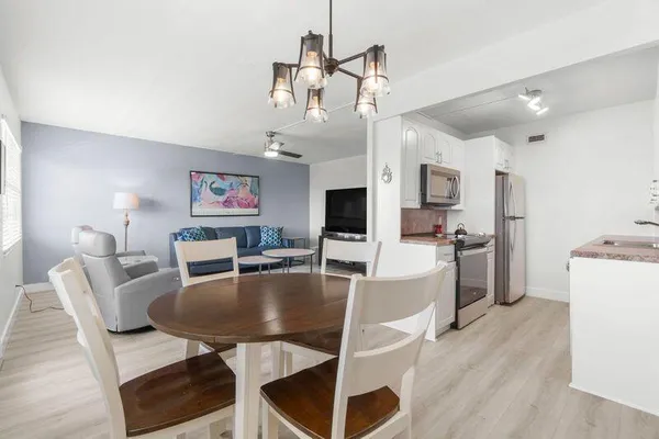 Property Slideshow image 2 of 43 | 4051 guildford c # 4051, Boca Raton, FL, 33434