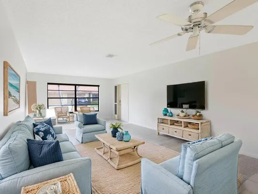 Property Slideshow image 2 of 22 | 4630 rosewood tree ct b, Boynton Beach, FL, 33436