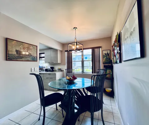 Property Slideshow image 3 of 19 | 104 cambridge e unit e, West Palm Beach, FL, 33417