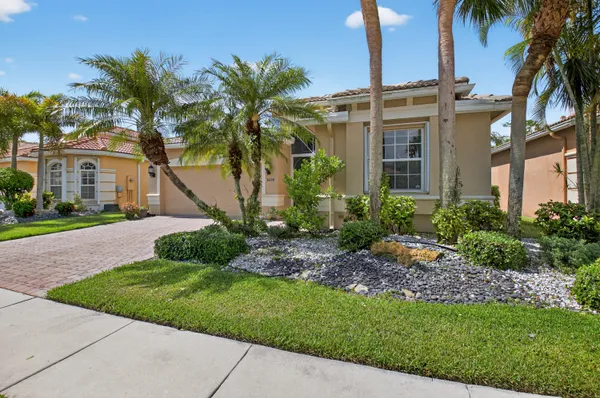Property Slideshow image 3 of 78 | 8688 via avellino, Lake Worth, FL, 33467