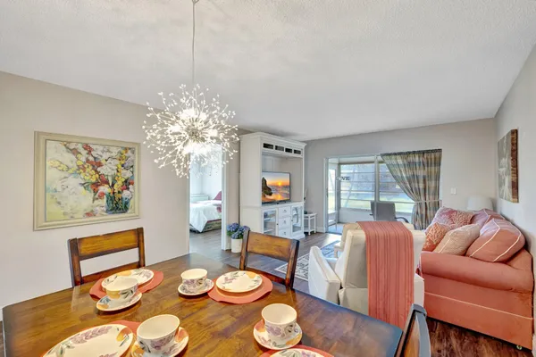 Property Slideshow image 2 of 56 | 2901 nw 46th ave apt 101, Lauderdale Lakes, FL, 33313
