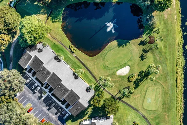 Property Slideshow image 2 of 55 | 5020 golfview ct 1422, Delray Beach, FL, 33484