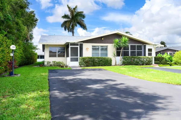 Property Slideshow image 2 of 32 | 5050 campanelli cir, West Palm Beach, FL, 33417