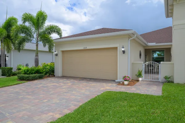 Property Slideshow image 2 of 32 | 13119 sw gingerline dr, Port Saint Lucie, FL, 34987