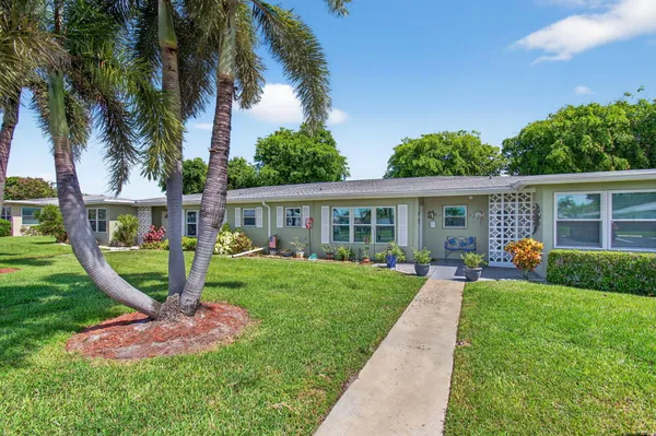 Property Slideshow image 2 of 55 | 260 high point blvd c, Boynton Beach, FL, 33435