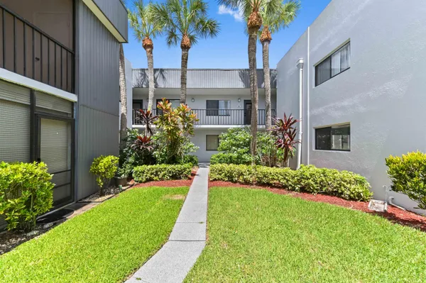 Property Slideshow image 2 of 16 | 15054 ashland way 84, Delray Beach, FL, 33484