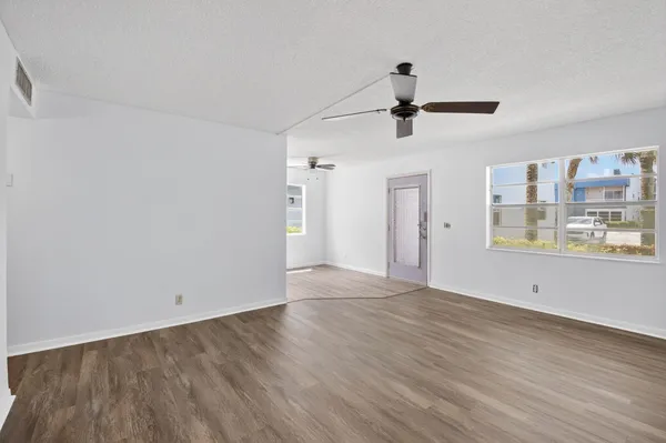 Property Slideshow image 2 of 42 | 102 normandy ln c, Delray Beach, FL, 33484