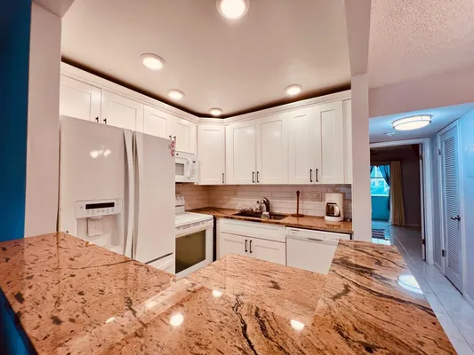 Property Slideshow image 3 of 16 | 399 sheffield q, West Palm Beach, FL, 33417