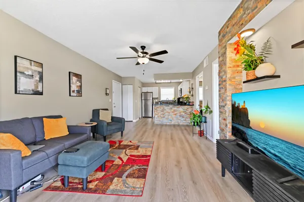 Property Slideshow image 3 of 26 | 198 lake frances dr, West Palm Beach, FL, 33411