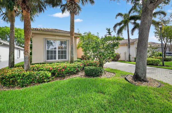 Property Slideshow image 3 of 83 | 8191 playa del sur blvd, Lake Worth, FL, 33467
