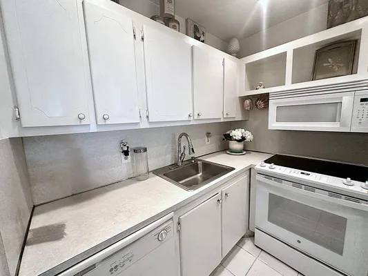 Property Slideshow image 3 of 47 | 454 tilford u, Deerfield Beach, FL, 33442