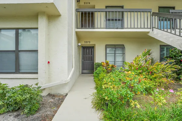 Property Slideshow image 3 of 24 | 3373 lucerne park dr, Greenacres, FL, 33467