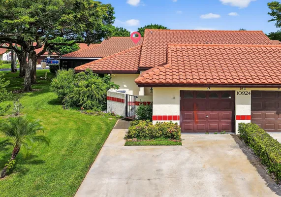 Property Slideshow image 2 of 38 | 10924 roebelini palm ct a, Boynton Beach, FL, 33437