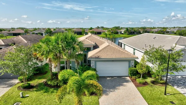 Property Slideshow image 2 of 101 | 11742 sw sailfish isles way, Port Saint Lucie, FL, 34987
